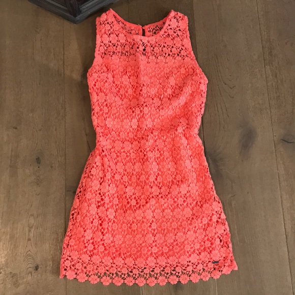 Hollister Dresses & Skirts - NWT Hollister Lace Overlay Dress